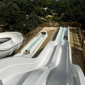 https://mobil-home-dans-camping-4.fr-provencehotel.com